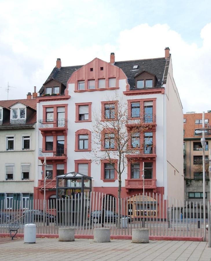 Sonniges Zimmer Mit Balkon Im Herzen Mannheims מראה חיצוני תמונה